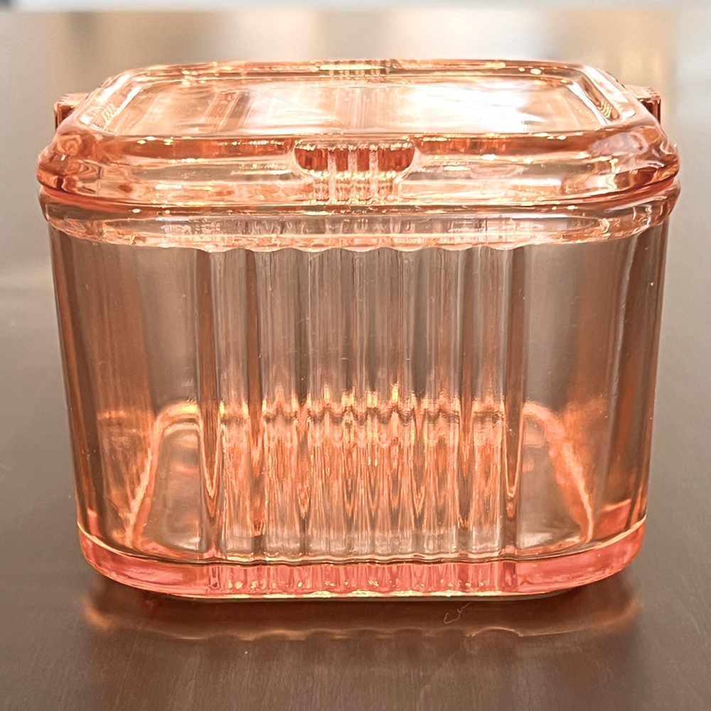 Federal Glass Pink Depression Glass Refrigerator Dish with lid.